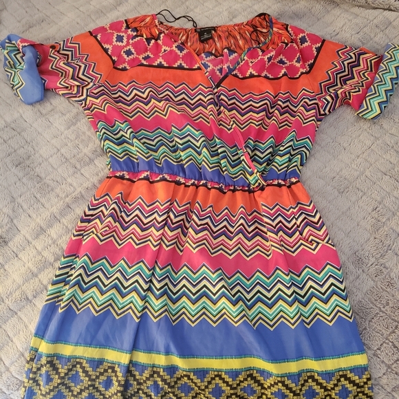 *NEW DIRECTIONS V NECK FAUX WRAP MIDI DRESS SIZE MEDIUM POCKETS KNEE LENGTH - Picture 1 of 9